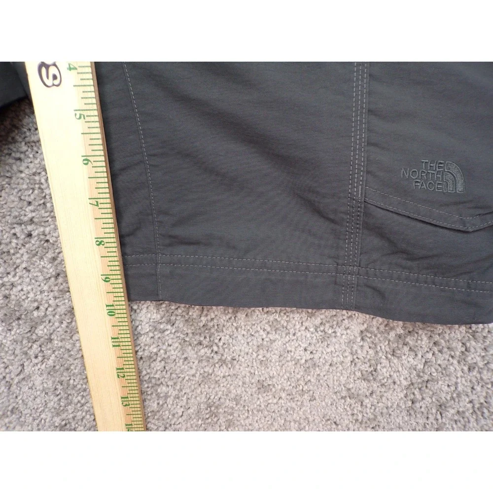 mens north face shorts adjustable size medium see pics